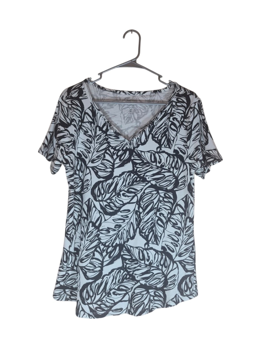 Chico's Pale Blue V-Neck Short Sleeve Tee with Black Leaf Motif